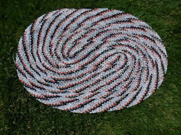Braded Rug With Graphic Swirling Design