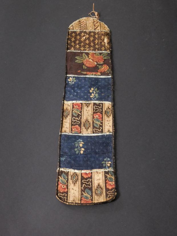 Early Sewing Roll Up