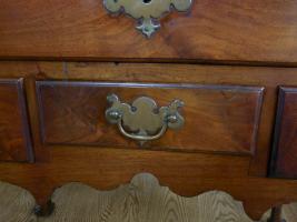 Queen Anne Walnut-Drake Foot Dressing Table